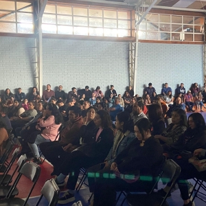 Taller "Madres y Padres en la Aventura hacia la Adolescencia"